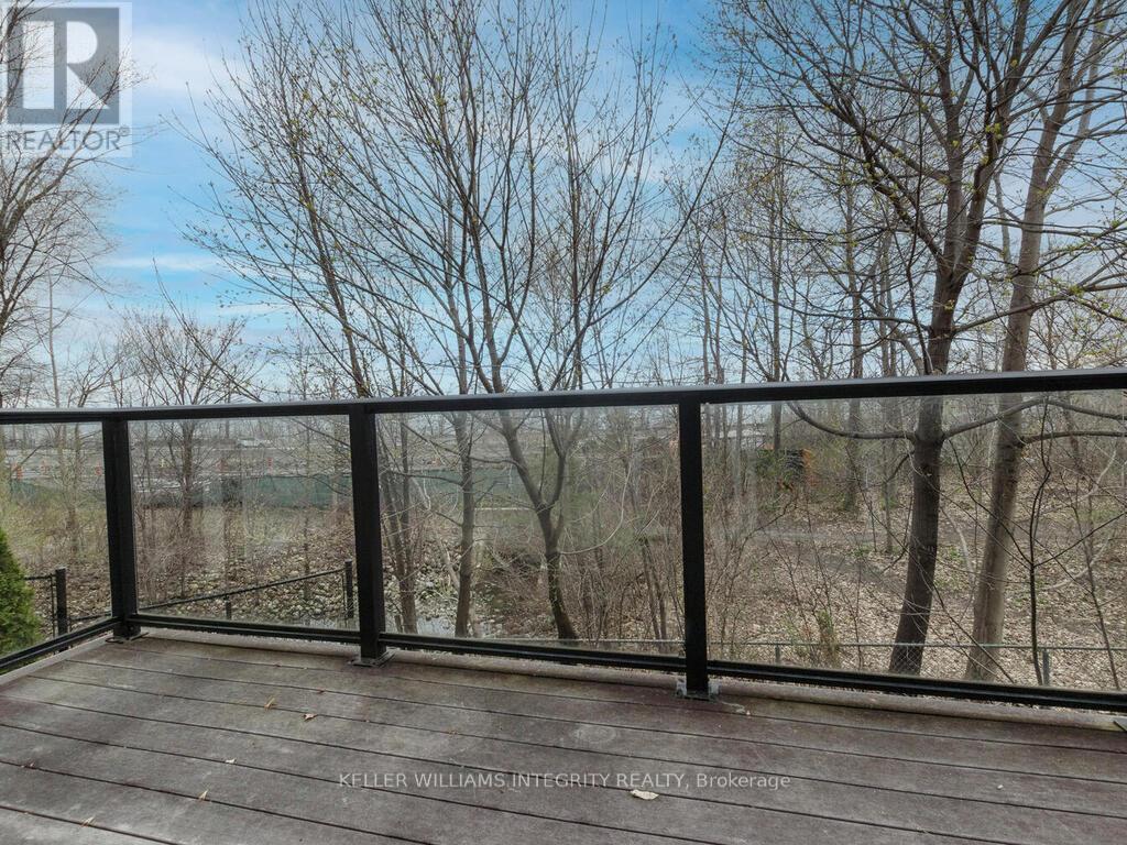 












27 - 655 RICHMOND ROAD

,
Ottawa,




Ontario
K2A3Y3

