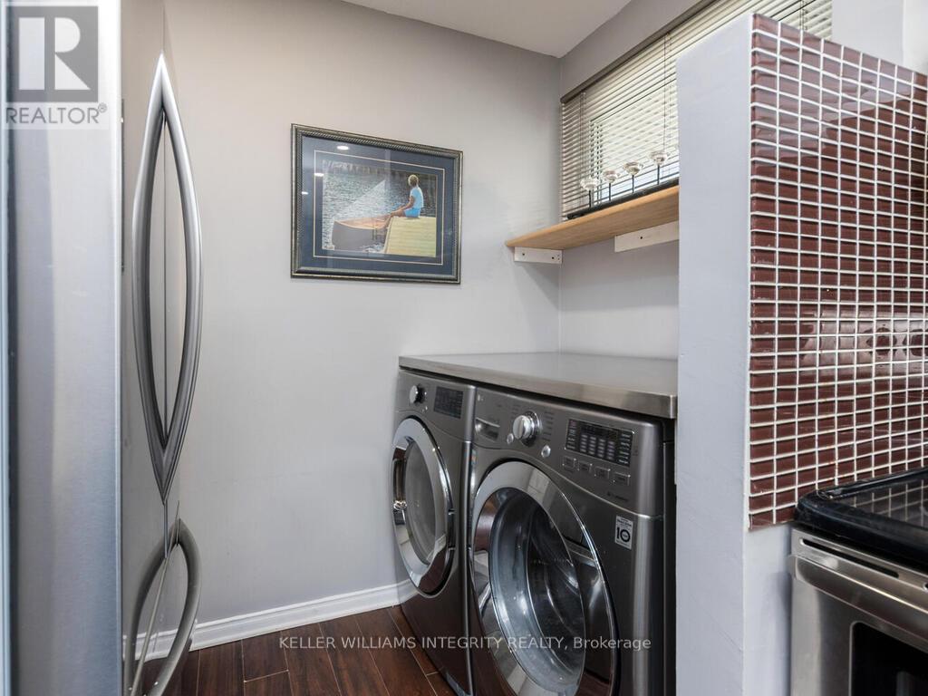 












27 - 655 RICHMOND ROAD

,
Ottawa,




Ontario
K2A3Y3

