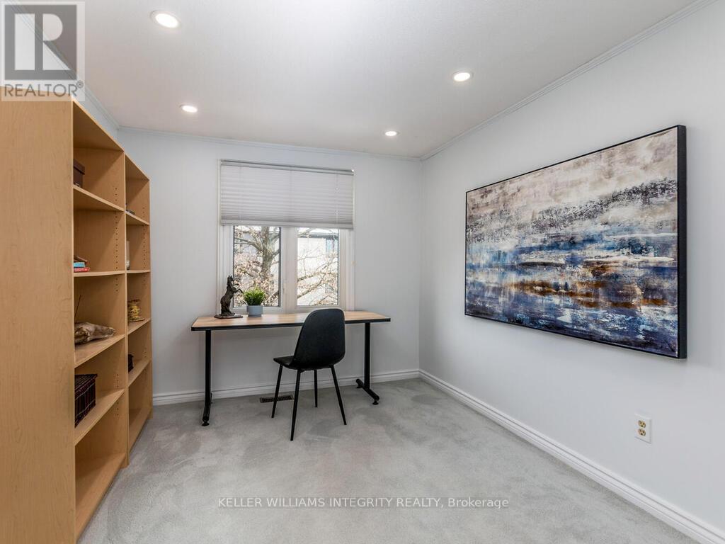 












27 - 655 RICHMOND ROAD

,
Ottawa,




Ontario
K2A3Y3

