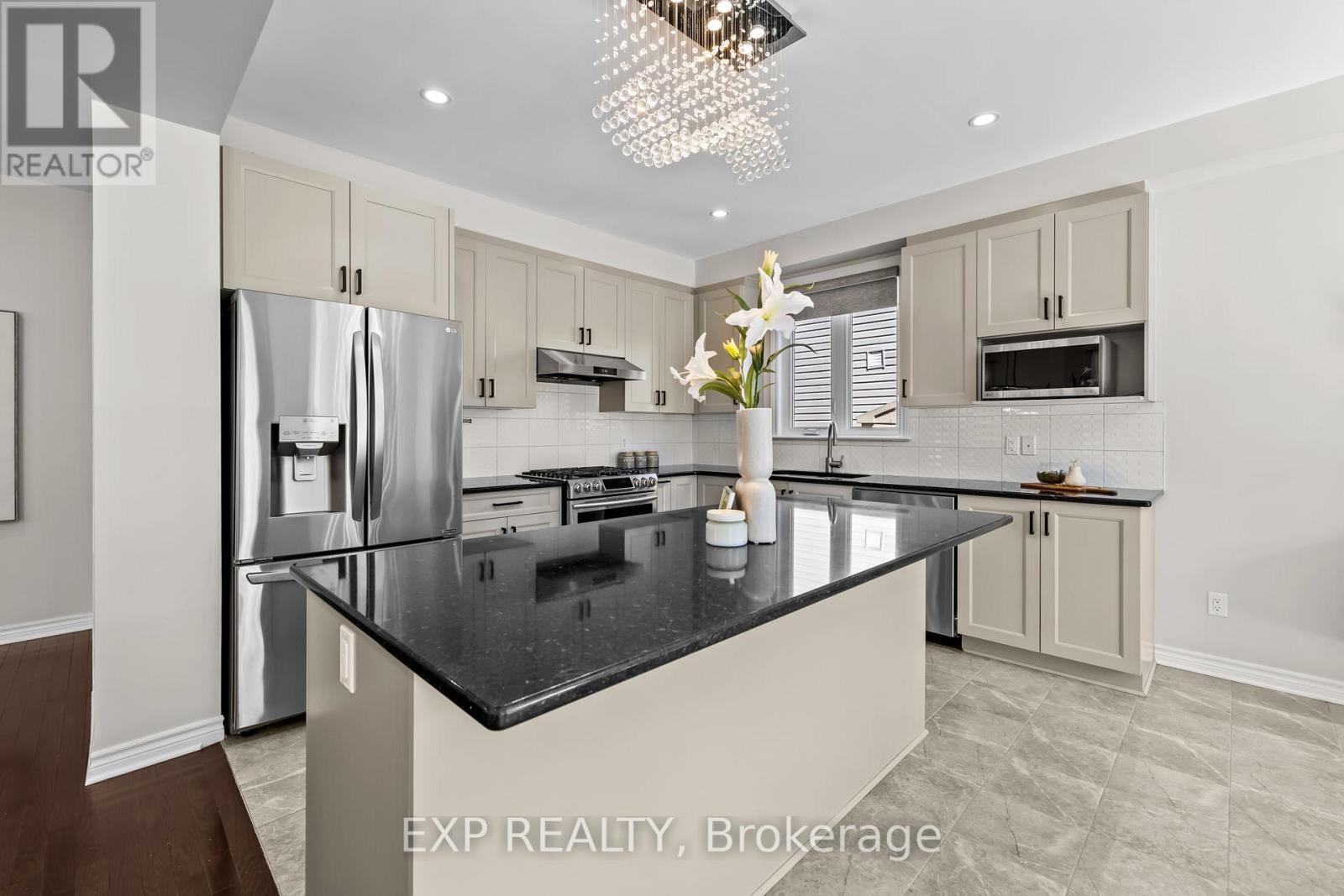 












531 VIVERA PLACE

,
Ottawa,




Ontario
K2S0W2

