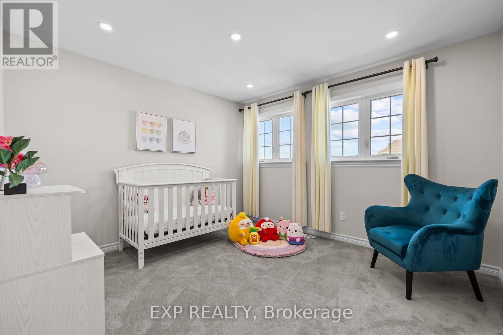 












531 VIVERA PLACE

,
Ottawa,




Ontario
K2S0W2

