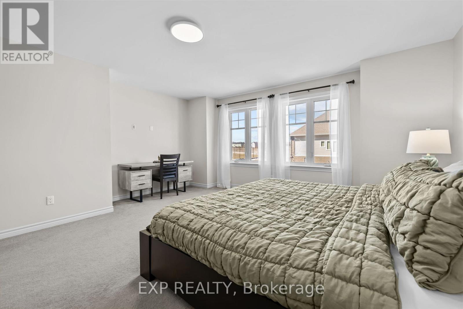 












531 VIVERA PLACE

,
Ottawa,




Ontario
K2S0W2

