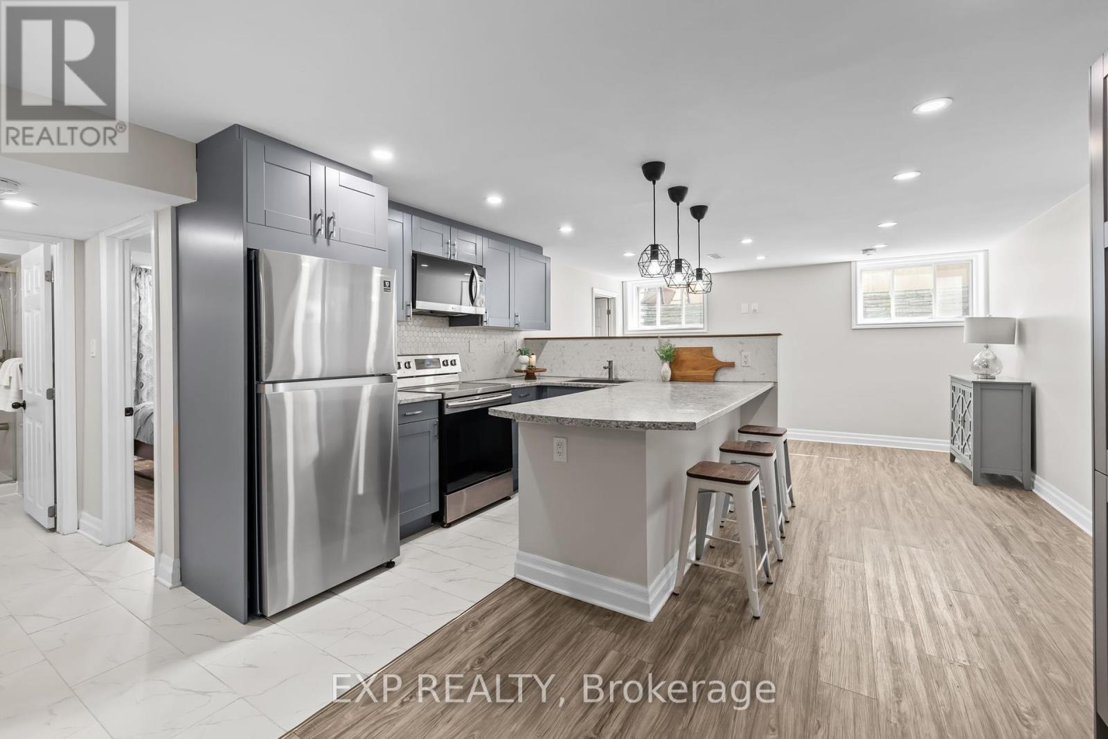 












531 VIVERA PLACE

,
Ottawa,




Ontario
K2S0W2

