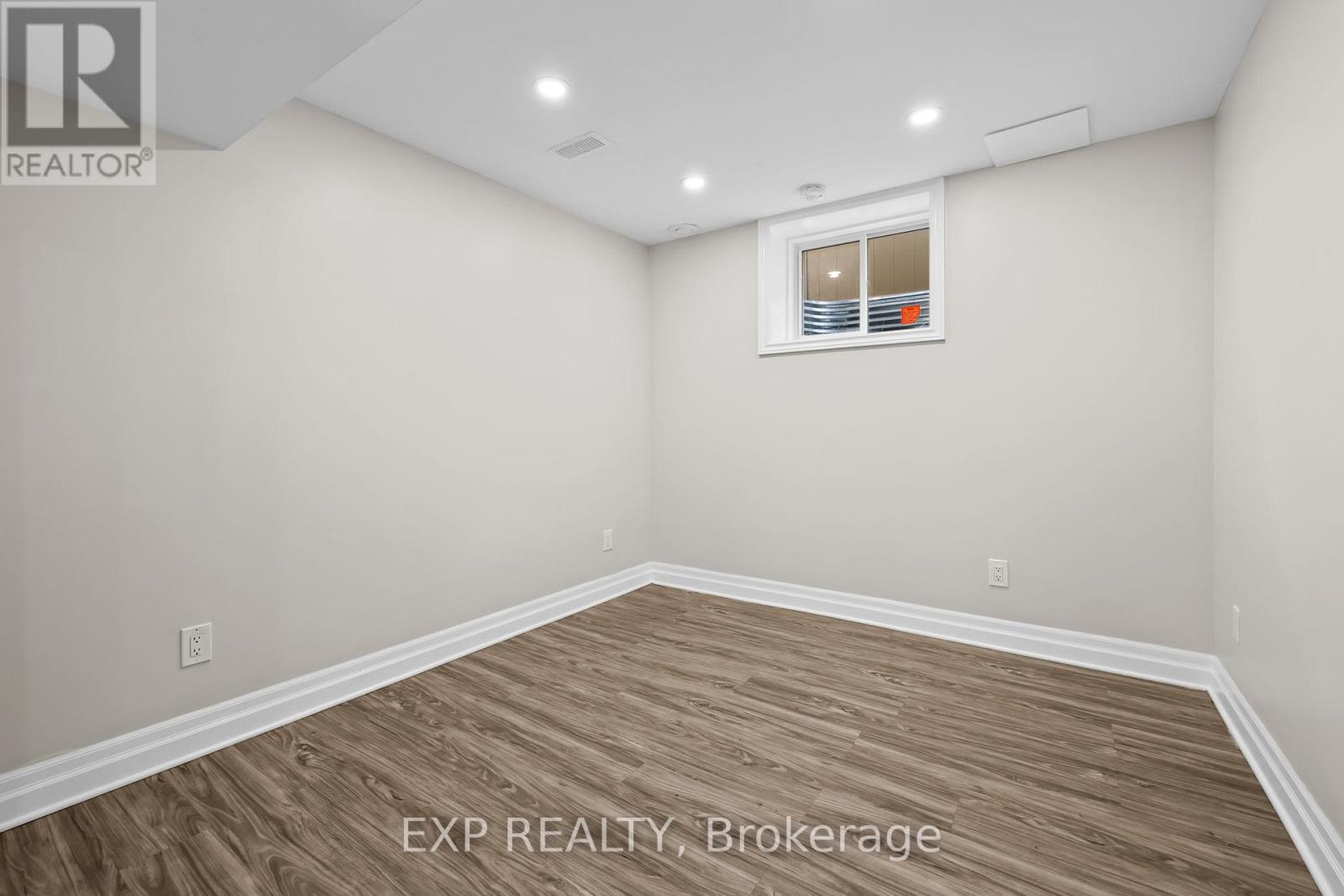 












531 VIVERA PLACE

,
Ottawa,




Ontario
K2S0W2

