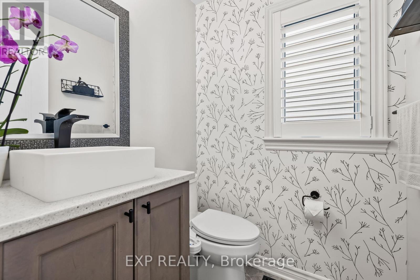 












531 VIVERA PLACE

,
Ottawa,




Ontario
K2S0W2

