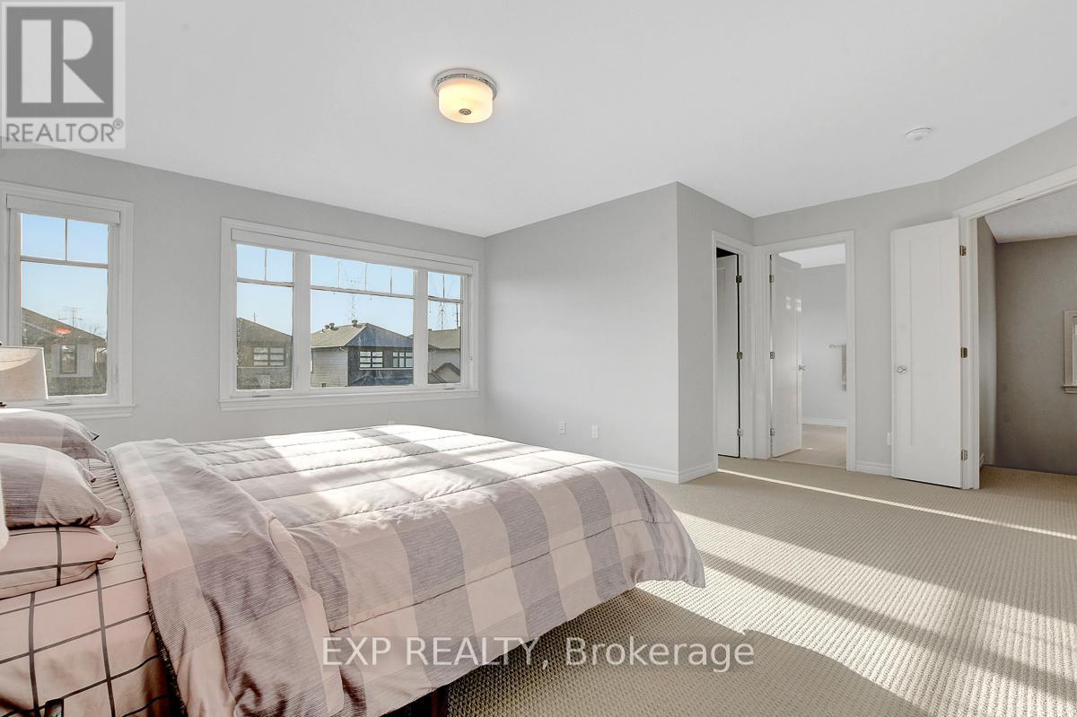 












20 ANGEL HEIGHTS

,
Ottawa,




Ontario
K2S2N3

