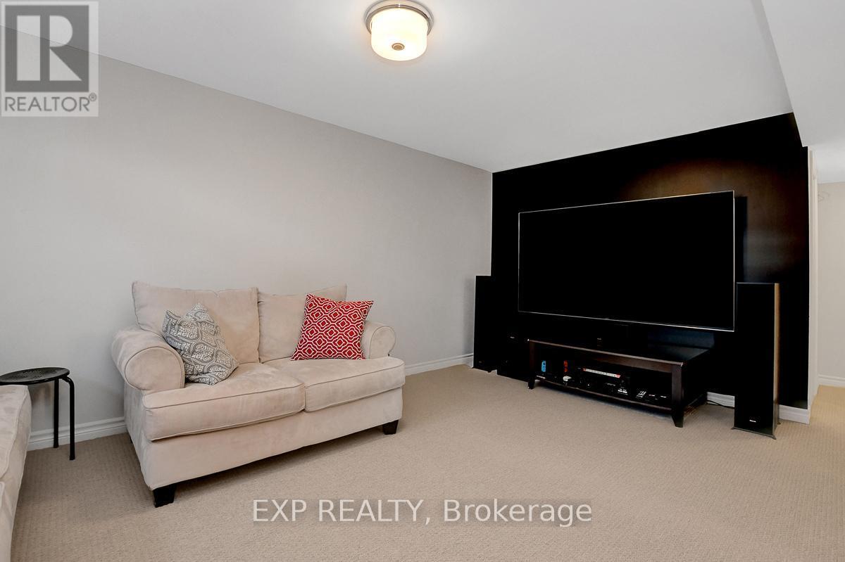 












20 ANGEL HEIGHTS

,
Ottawa,




Ontario
K2S2N3

