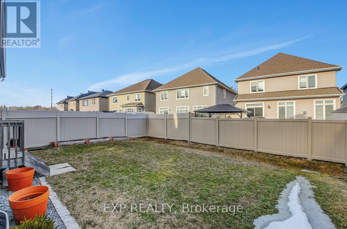 












20 ANGEL HEIGHTS

,
Ottawa,




Ontario
K2S2N3

