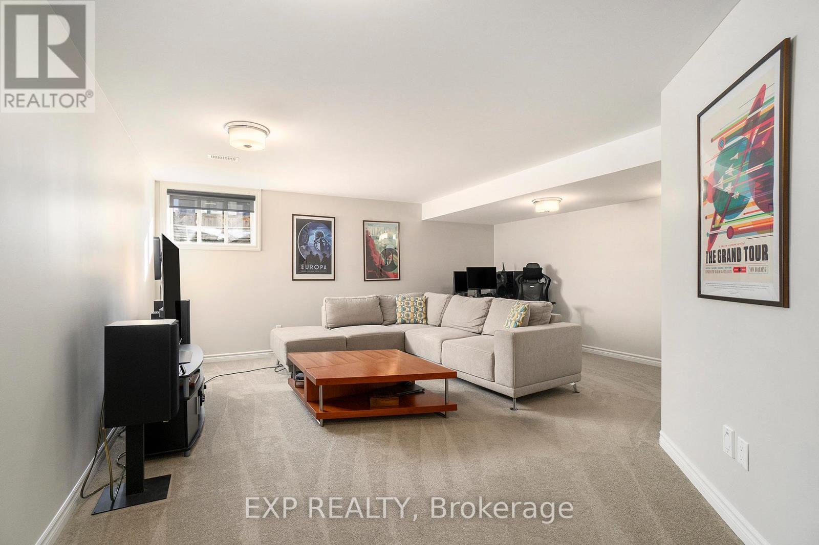 












178 ANGELONIA CRESCENT

,
Ottawa,




Ontario
K1T0Y4


