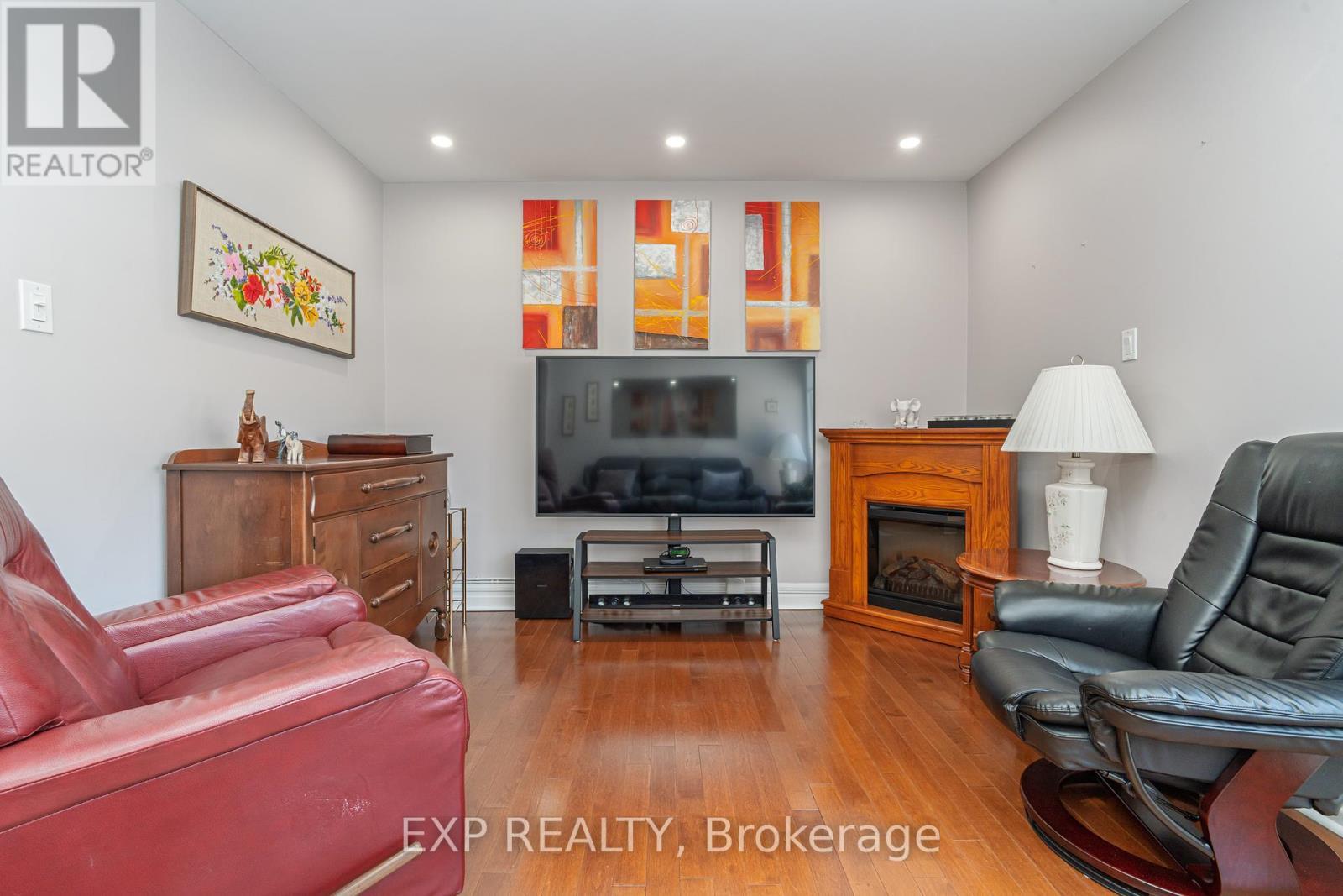 












3127 QUAIL DRIVE

,
Ottawa,




Ontario
K1T1T9

