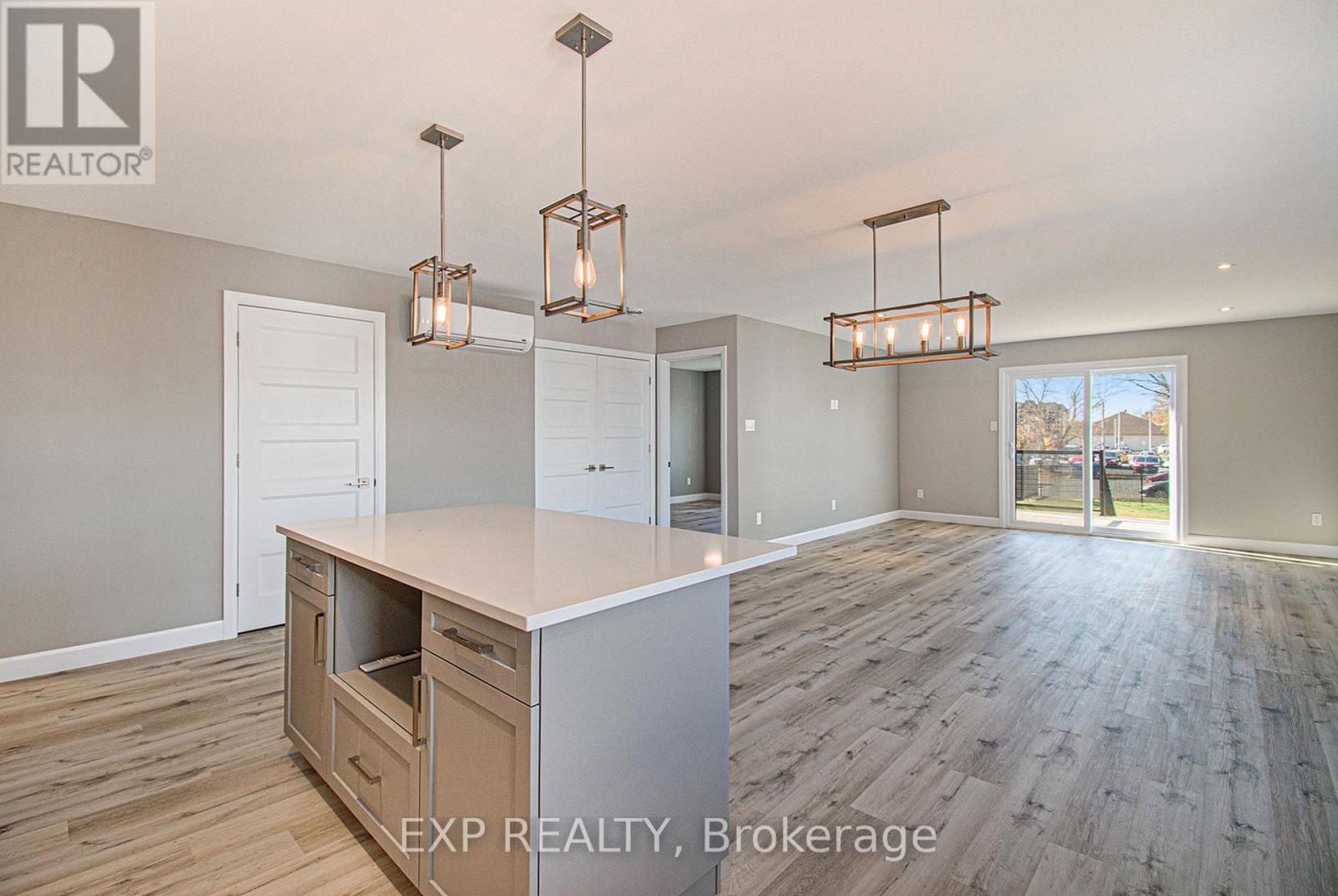 












1206 STE MARIE STREET

,
Russell,




Ontario
K0A1W0

