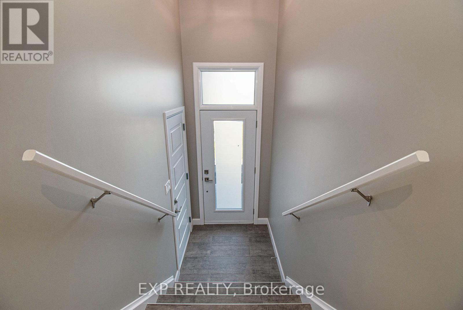 












1206 STE MARIE STREET

,
Russell,




Ontario
K0A1W0

