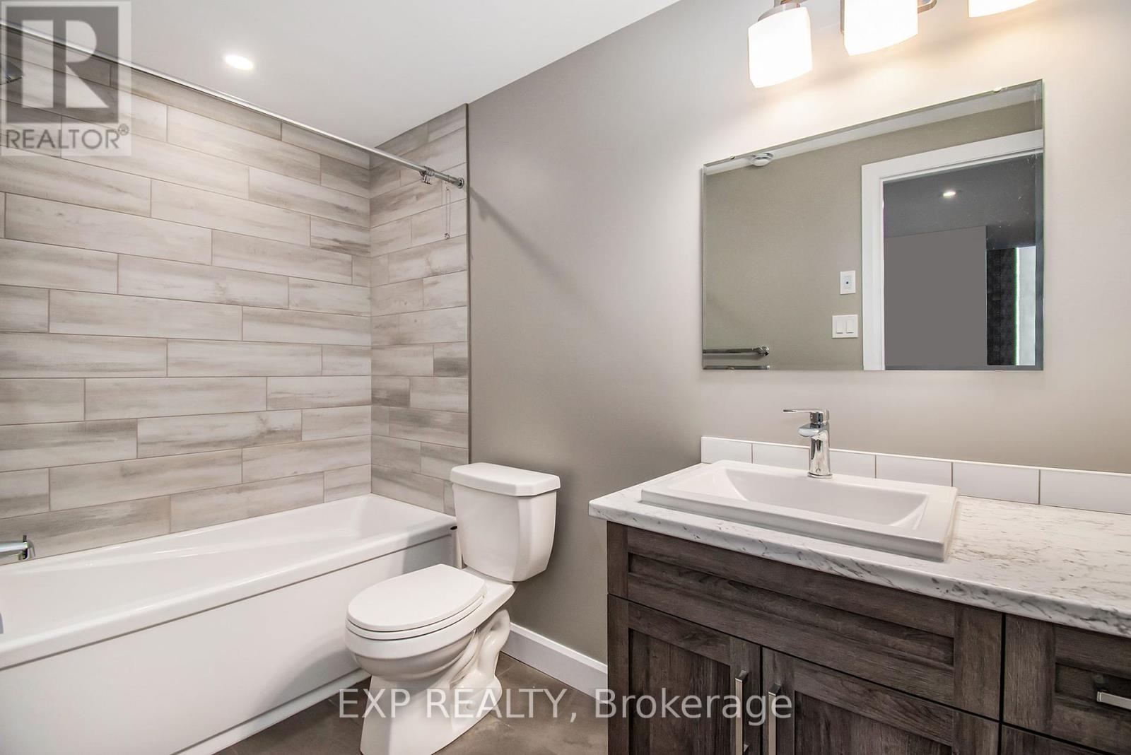 












1206 STE MARIE STREET

,
Russell,




Ontario
K0A1W0

