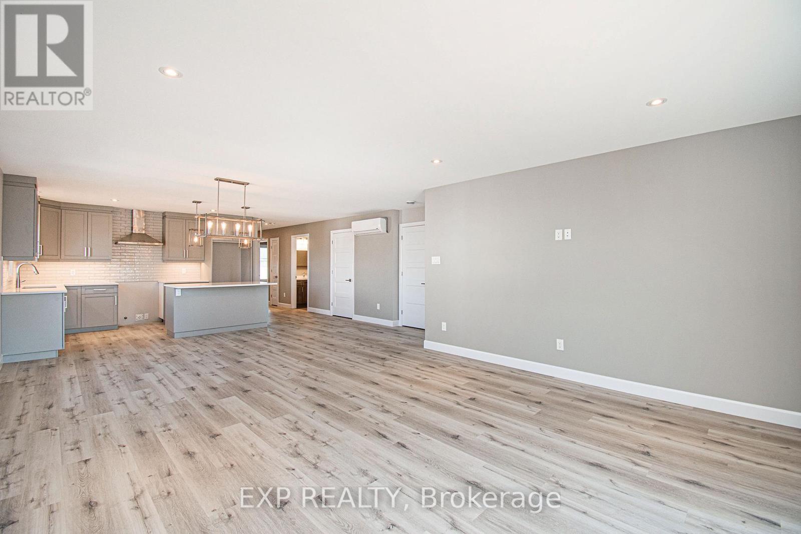 












1206 STE MARIE STREET

,
Russell,




Ontario
K0A1W0

