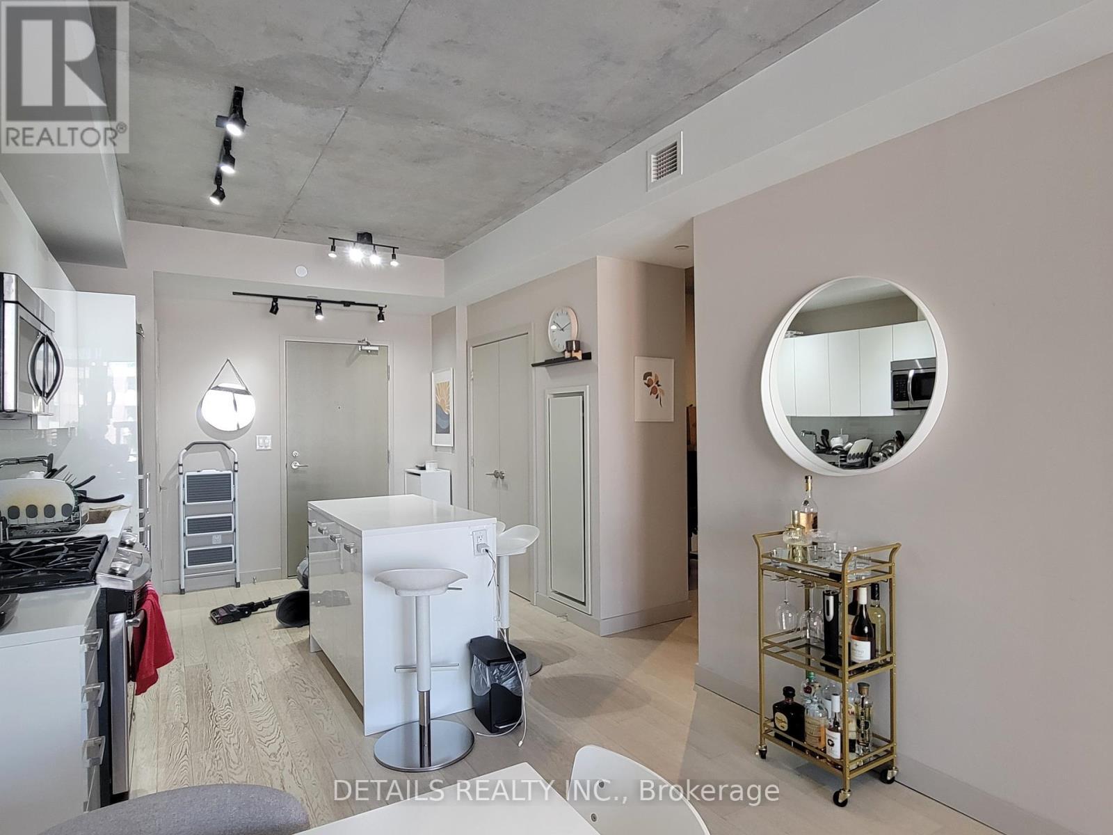 












812 - 224 LYON STREET N

,
Ottawa,




Ontario
K1R5V9

