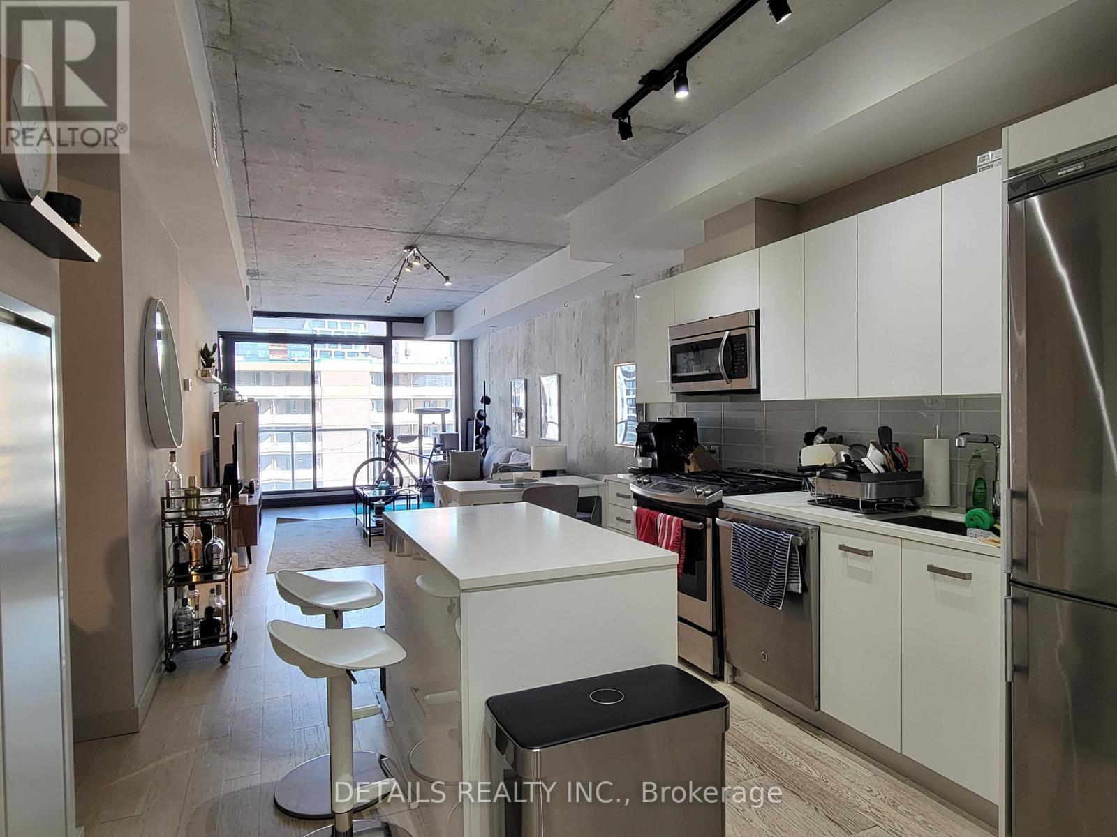 












812 - 224 LYON STREET N

,
Ottawa,




Ontario
K1R5V9


