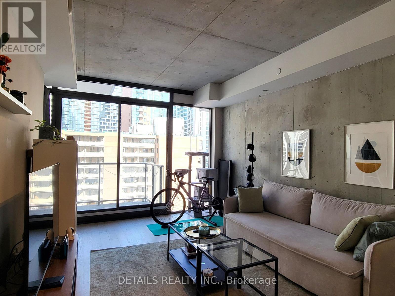 












812 - 224 LYON STREET N

,
Ottawa,




Ontario
K1R5V9

