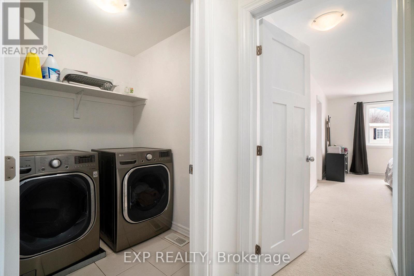 












619 MOORPARK AVENUE

,
Ottawa,




Ontario
K2M0B6

