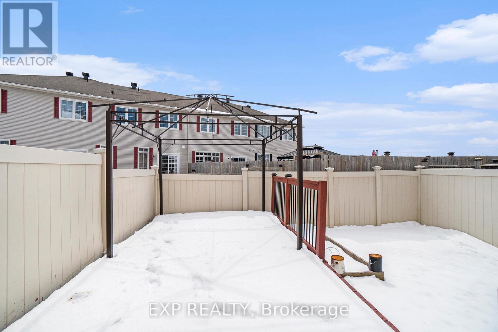 












619 MOORPARK AVENUE

,
Ottawa,




Ontario
K2M0B6

