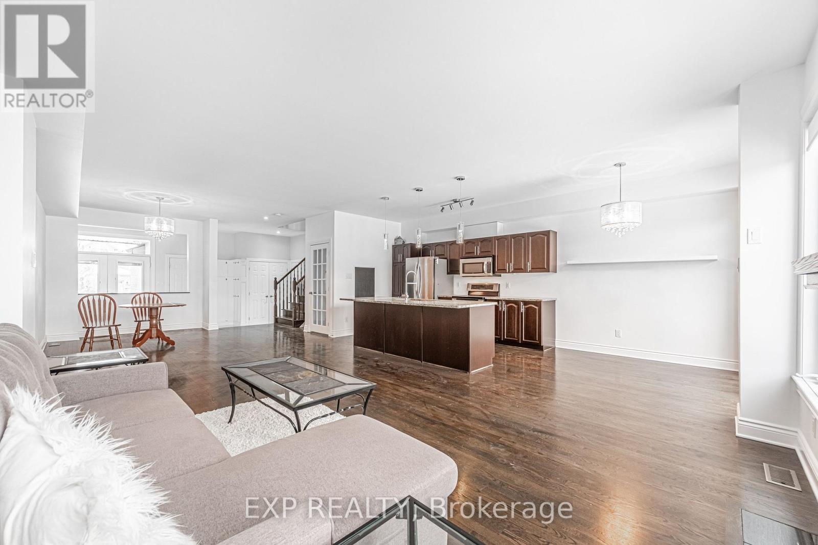 












6777 BREANNA CARDILL STREET

,
Ottawa,




Ontario
K4P0C1

