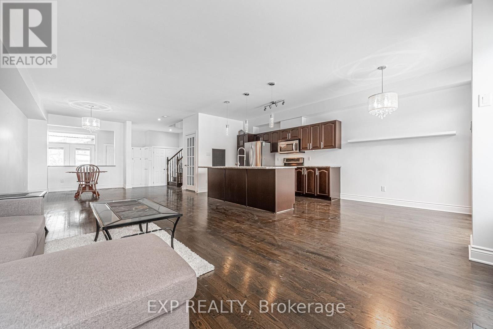 












6777 BREANNA CARDILL STREET

,
Ottawa,




Ontario
K4P0C1

