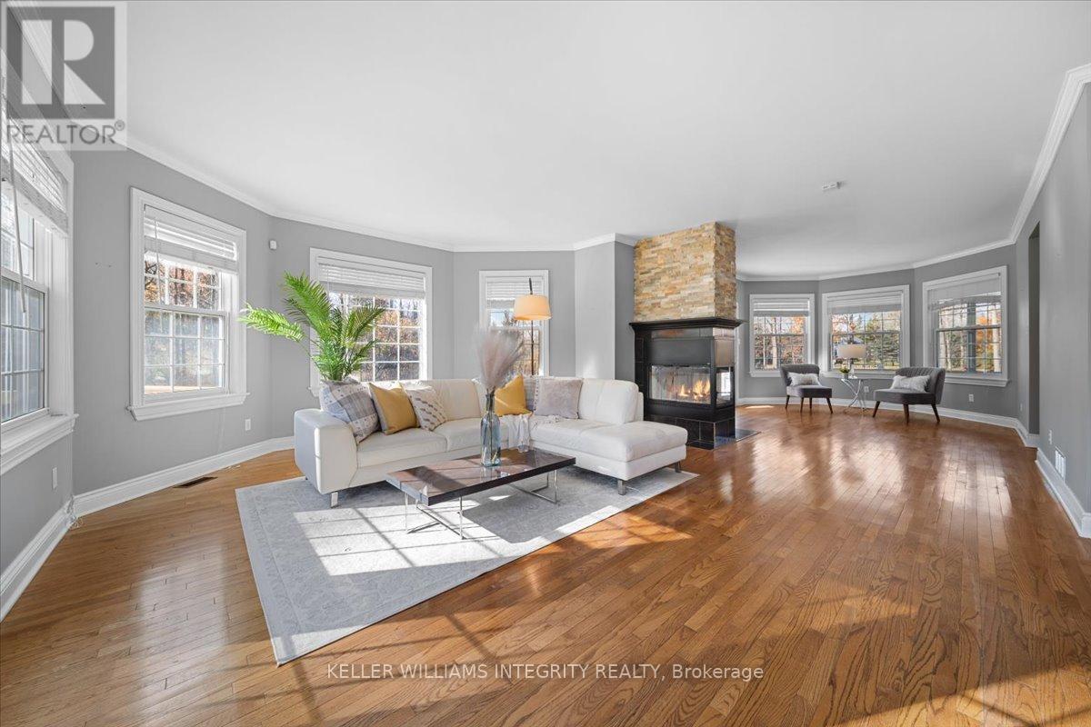 












38 MARCHVALE DRIVE

,
Ottawa,




Ontario
K2W1C2


