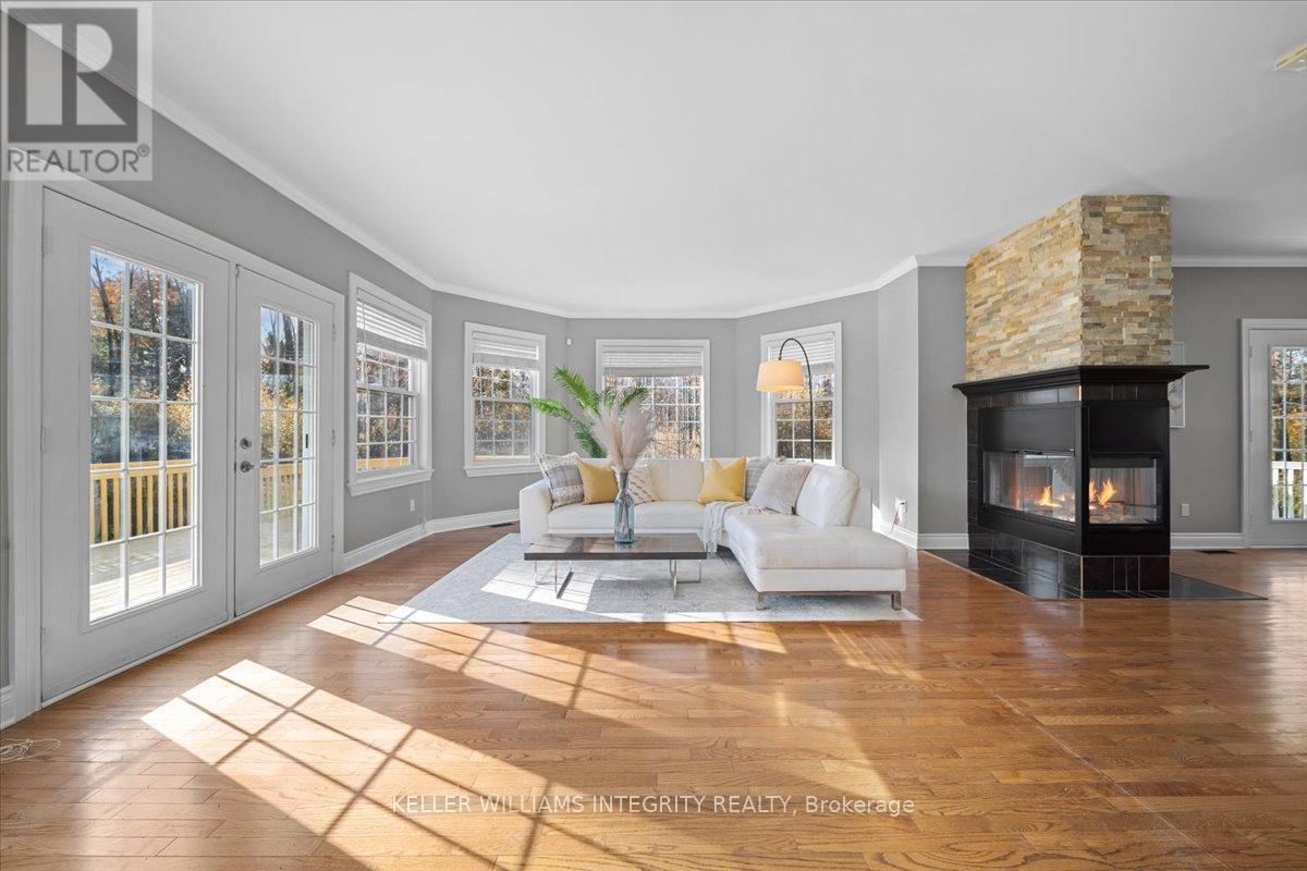 












38 MARCHVALE DRIVE

,
Ottawa,




Ontario
K2W1C2

