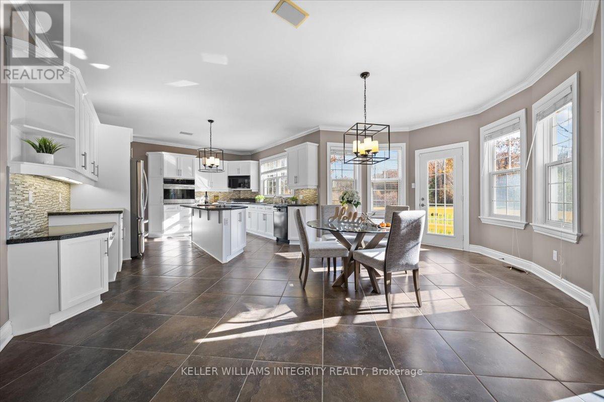 












38 MARCHVALE DRIVE

,
Ottawa,




Ontario
K2W1C2

