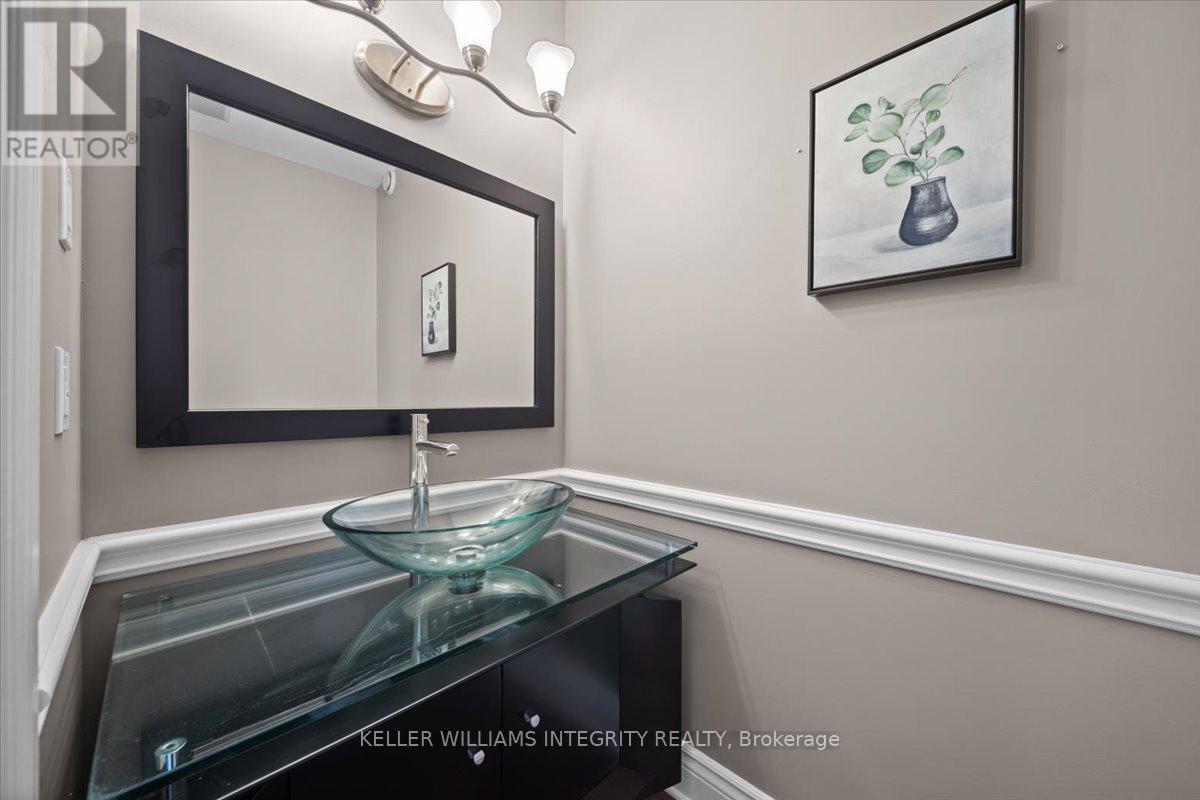 












38 MARCHVALE DRIVE

,
Ottawa,




Ontario
K2W1C2

