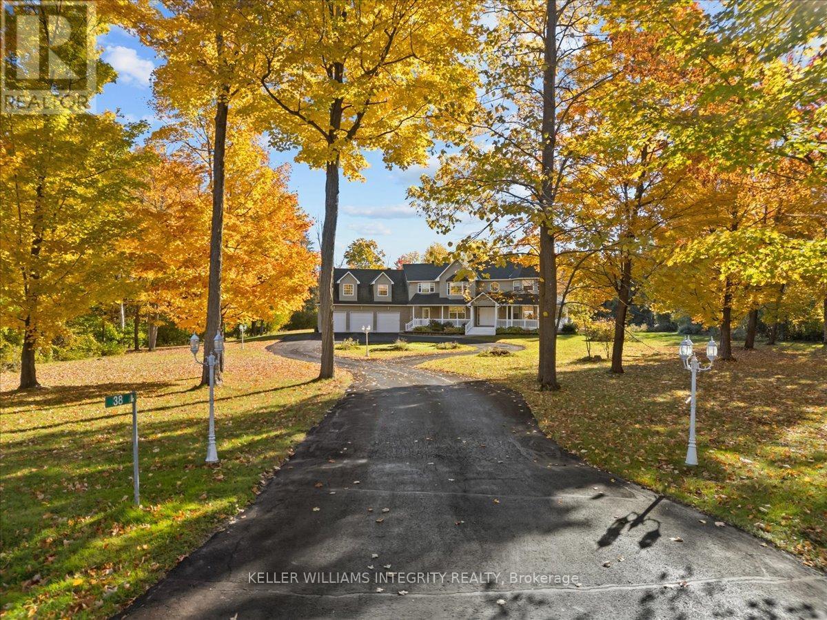 












38 MARCHVALE DRIVE

,
Ottawa,




Ontario
K2W1C2

