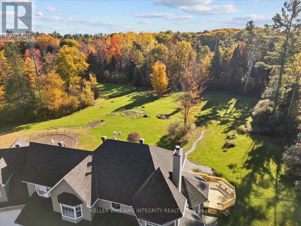 












38 MARCHVALE DRIVE

,
Ottawa,




Ontario
K2W1C2

