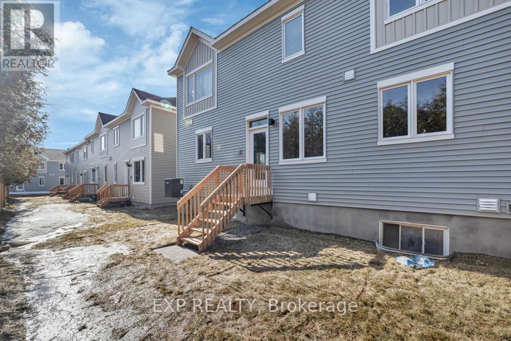 












279 FALSETTO STREET

,
Ottawa,




Ontario
K1W0S4


