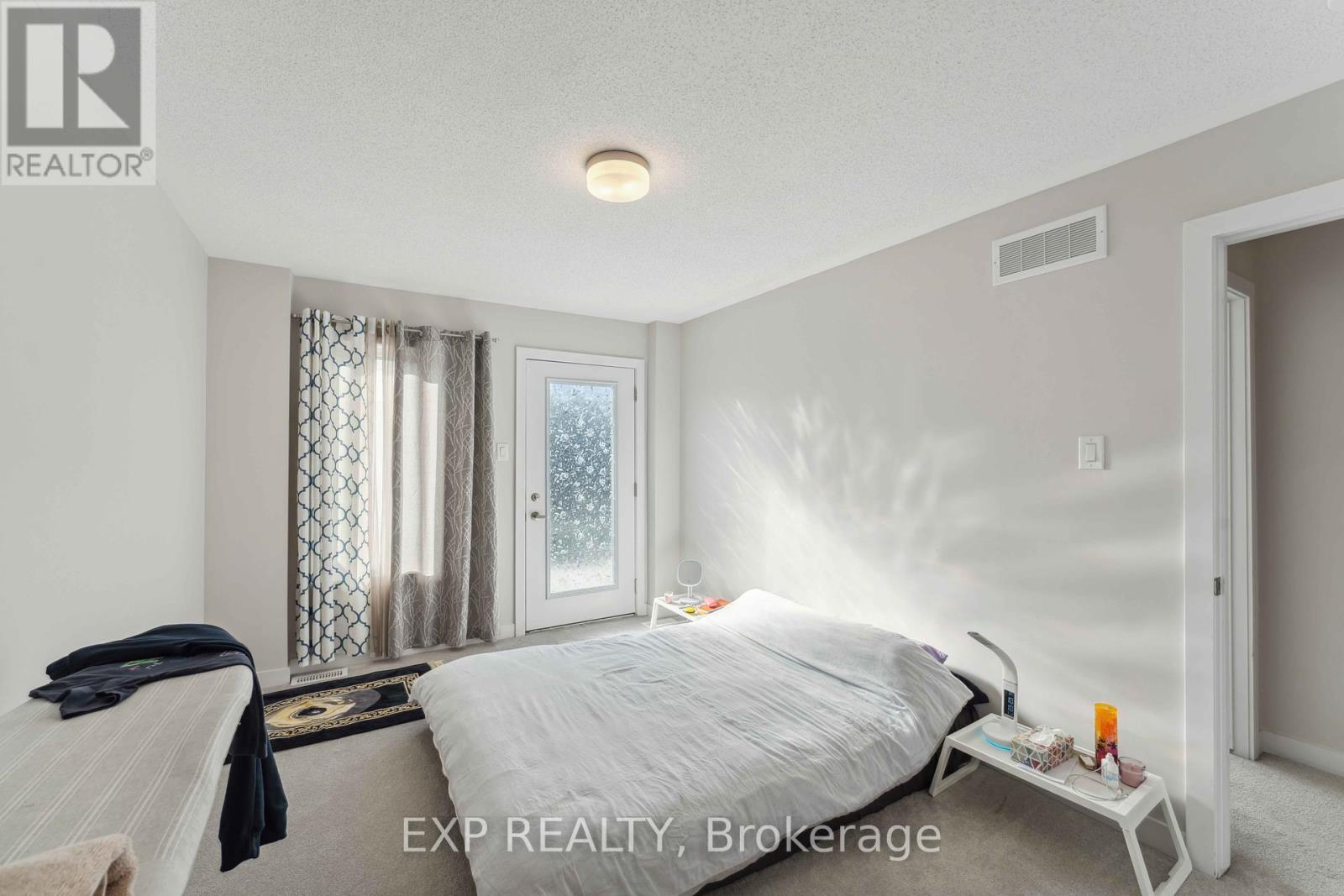 












212 SPECKLED ALDER ROW

,
Ottawa,




Ontario
K2J7G8

