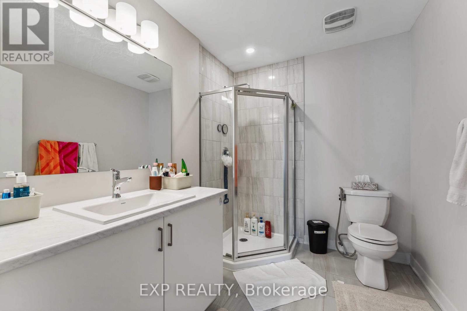 












212 SPECKLED ALDER ROW

,
Ottawa,




Ontario
K2J7G8

