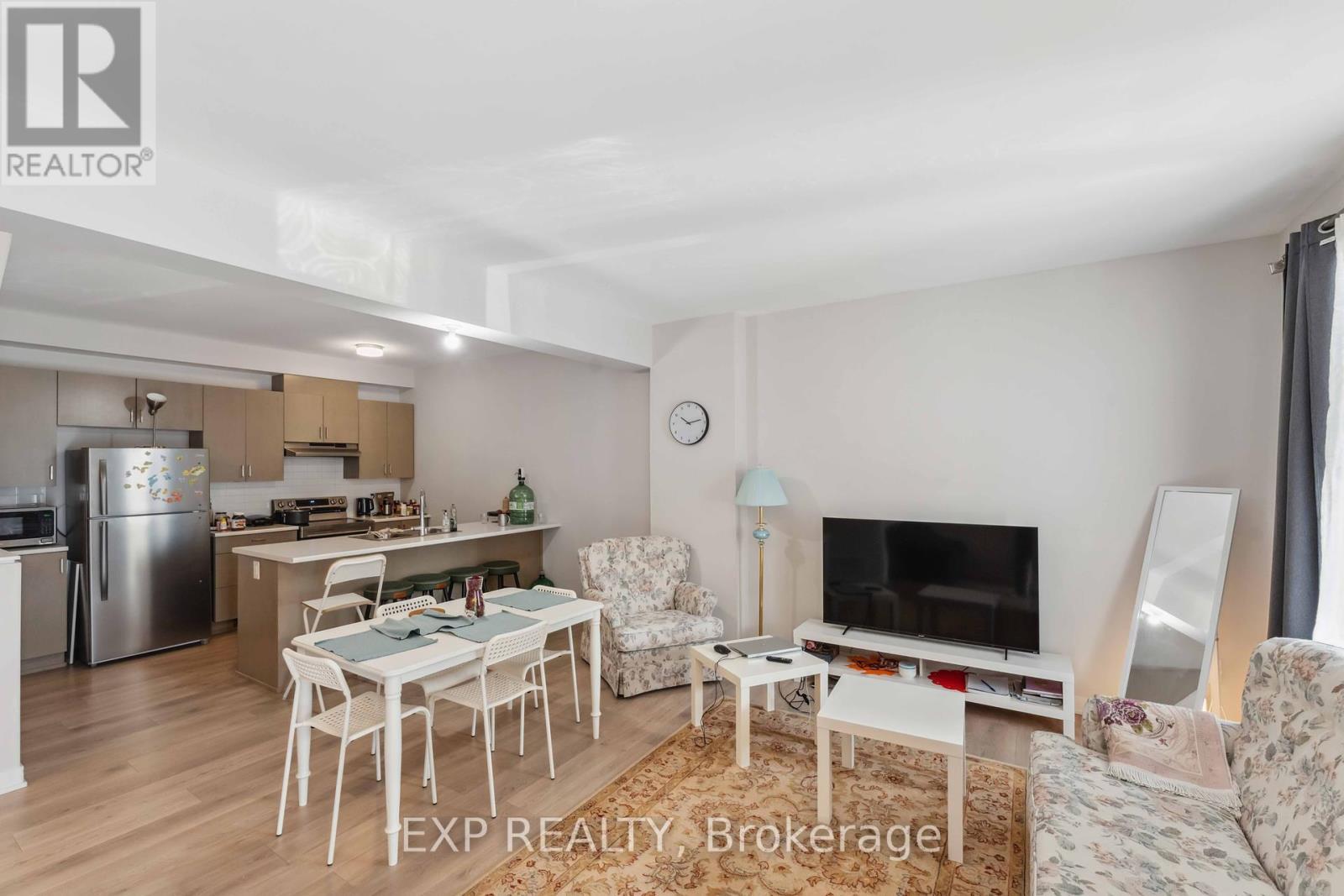 












212 SPECKLED ALDER ROW

,
Ottawa,




Ontario
K2J7G8

