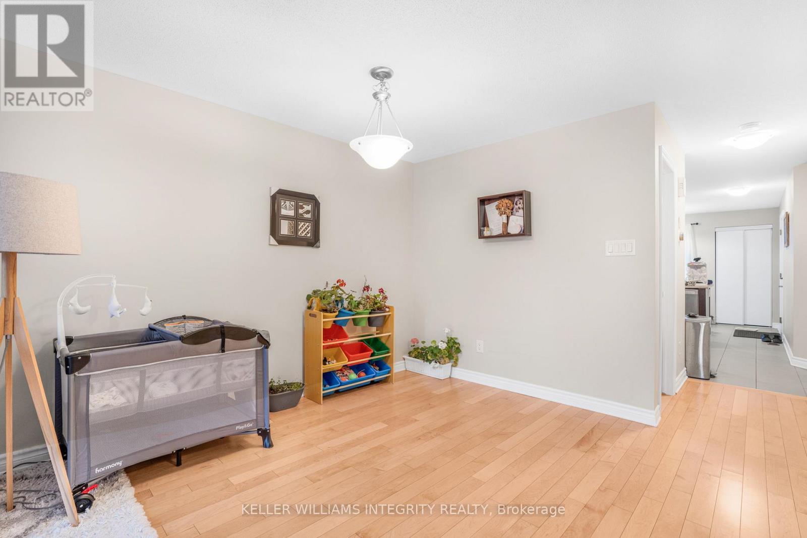 












18 - 176 DEN HAAG DRIVE

,
Ottawa,




Ontario
K1K2V7

