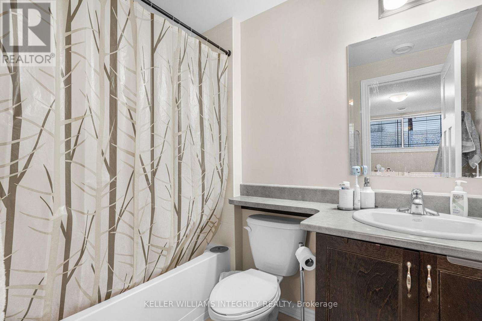 












18 - 176 DEN HAAG DRIVE

,
Ottawa,




Ontario
K1K2V7

