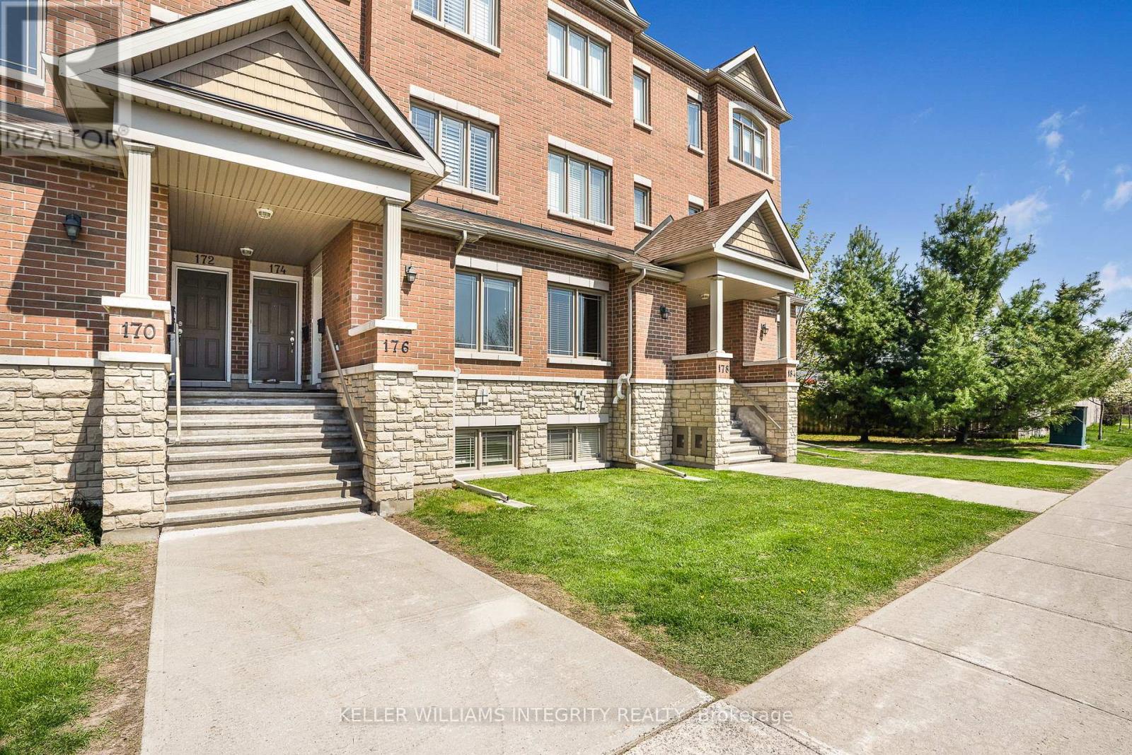 












18 - 176 DEN HAAG DRIVE

,
Ottawa,




Ontario
K1K2V7

