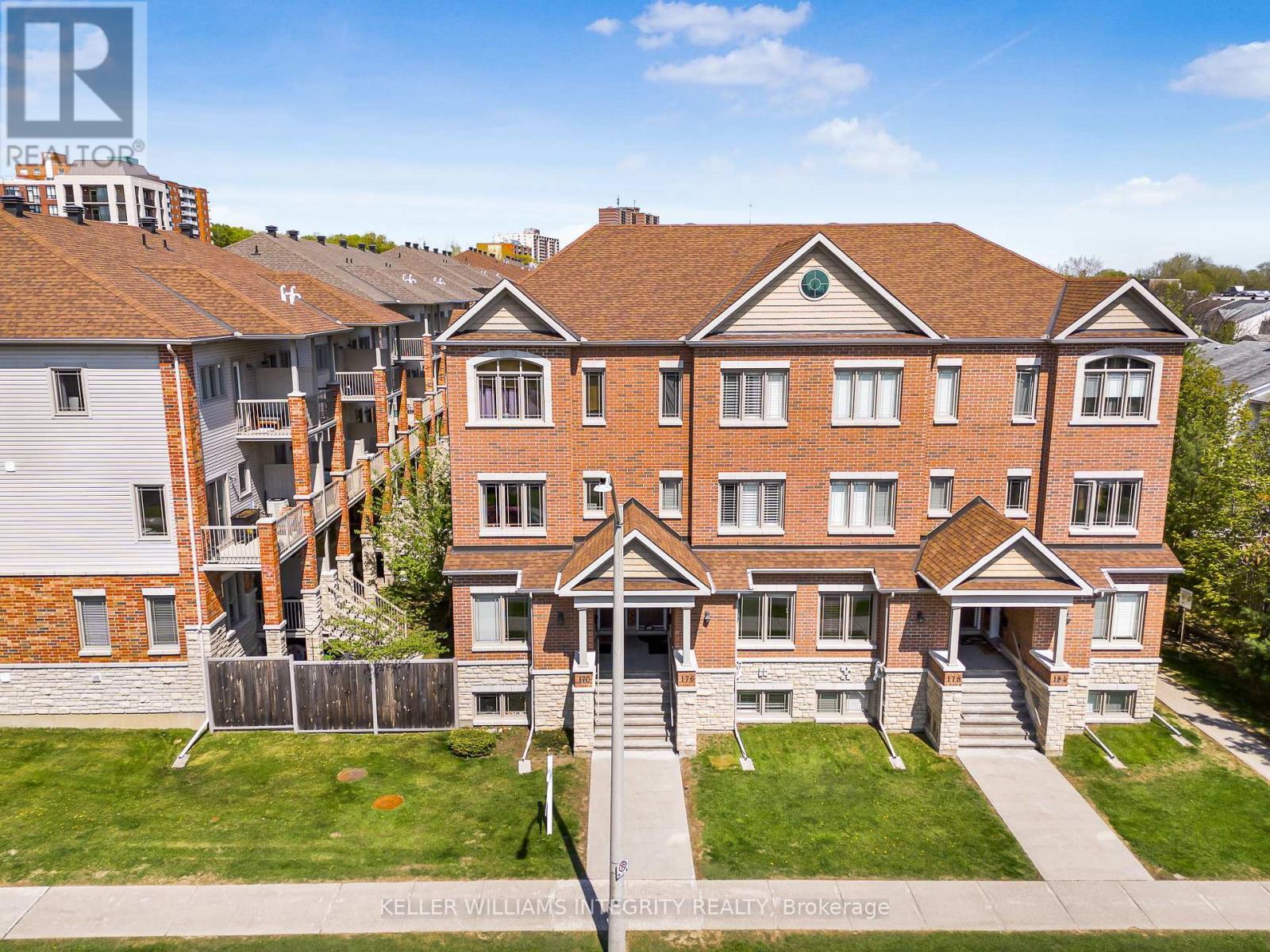 












18 - 176 DEN HAAG DRIVE

,
Ottawa,




Ontario
K1K2V7

