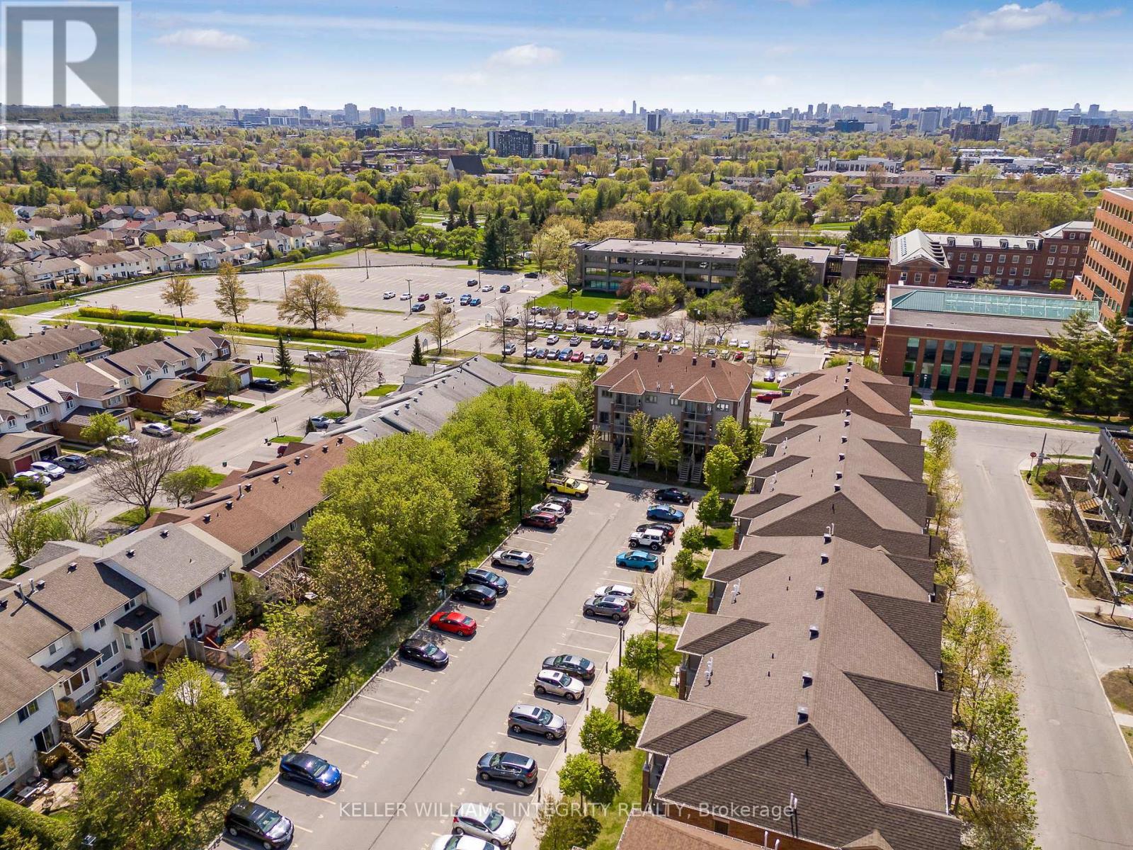












18 - 176 DEN HAAG DRIVE

,
Ottawa,




Ontario
K1K2V7

