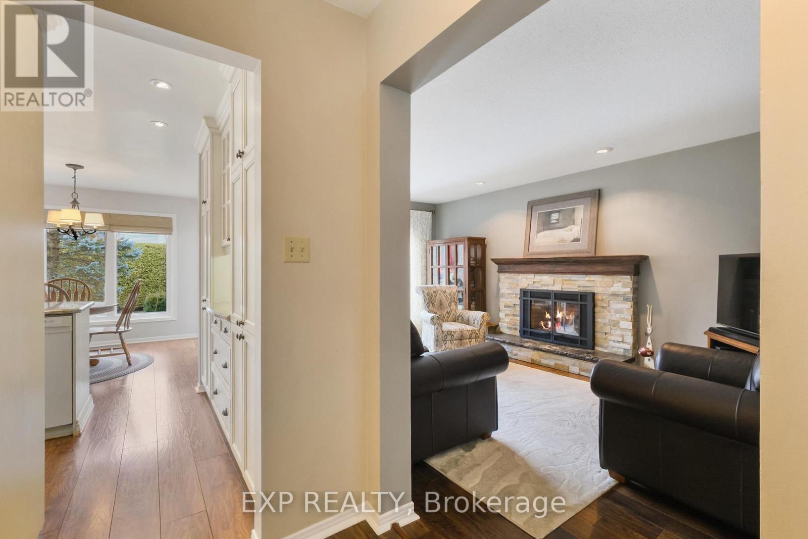 












6182 VOYAGEUR DRIVE

,
Ottawa,




Ontario
K1C2W3

