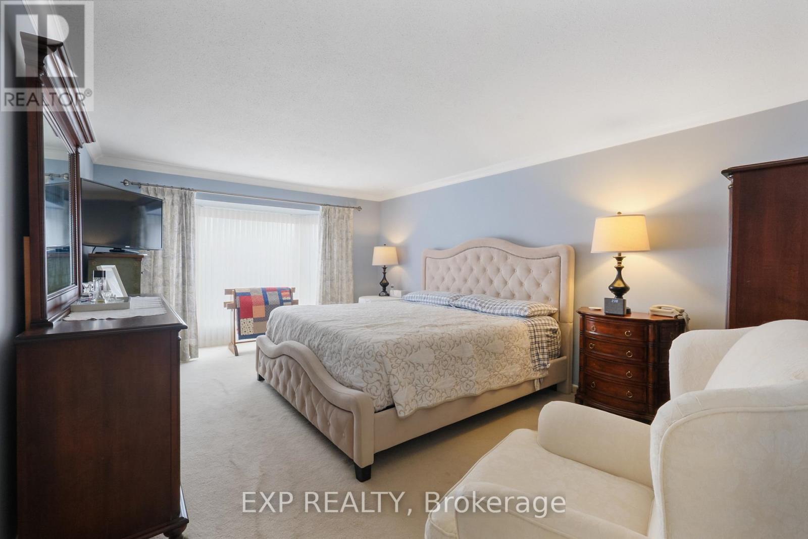 












6182 VOYAGEUR DRIVE

,
Ottawa,




Ontario
K1C2W3


