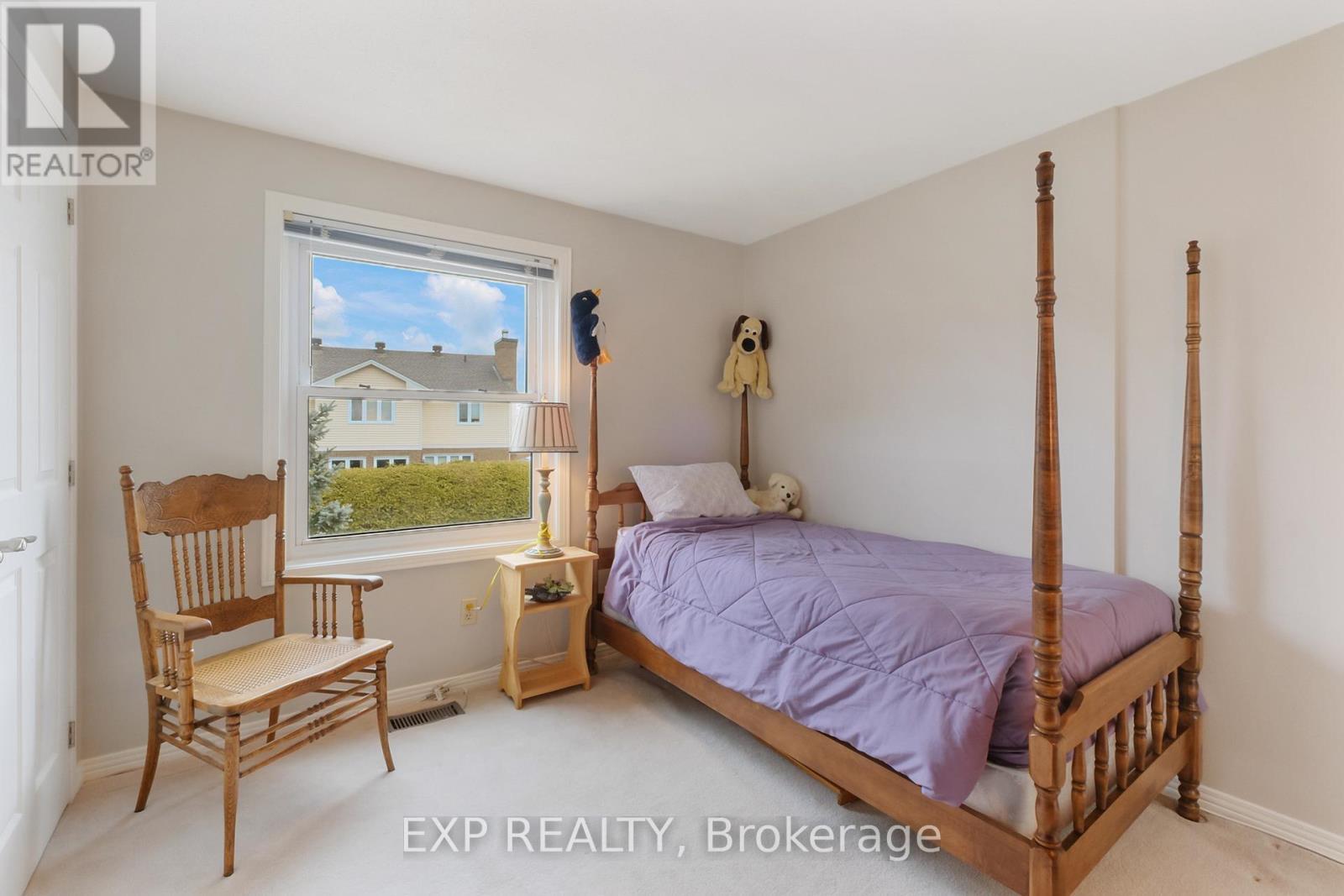 












6182 VOYAGEUR DRIVE

,
Ottawa,




Ontario
K1C2W3

