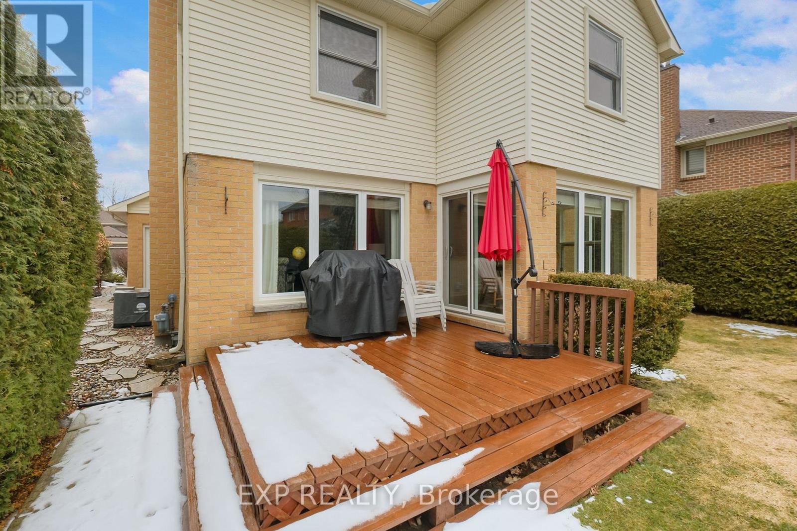 












6182 VOYAGEUR DRIVE

,
Ottawa,




Ontario
K1C2W3

