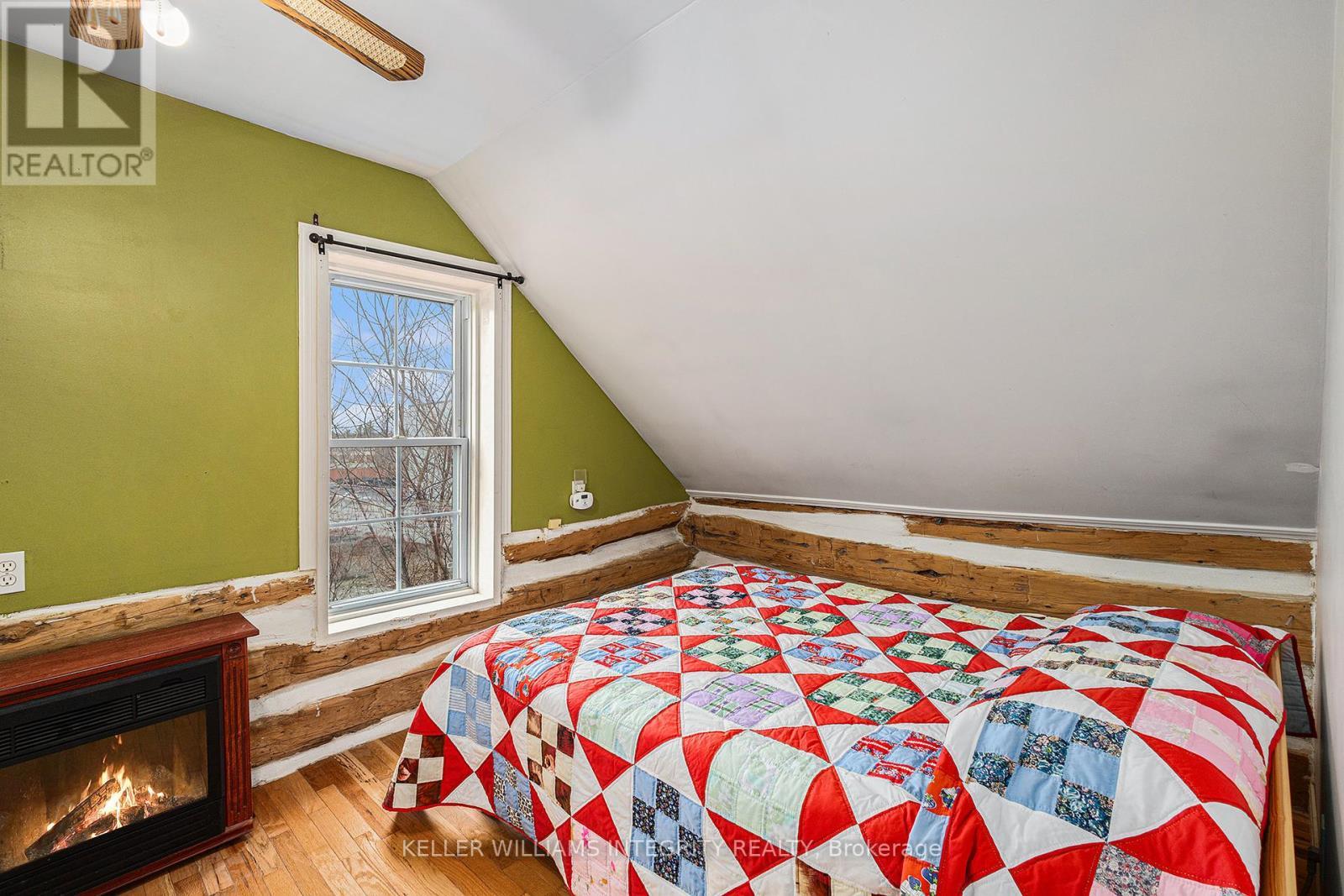 












359 CARLETON STREET

,
Carleton Place,




Ontario
K7C3C2

