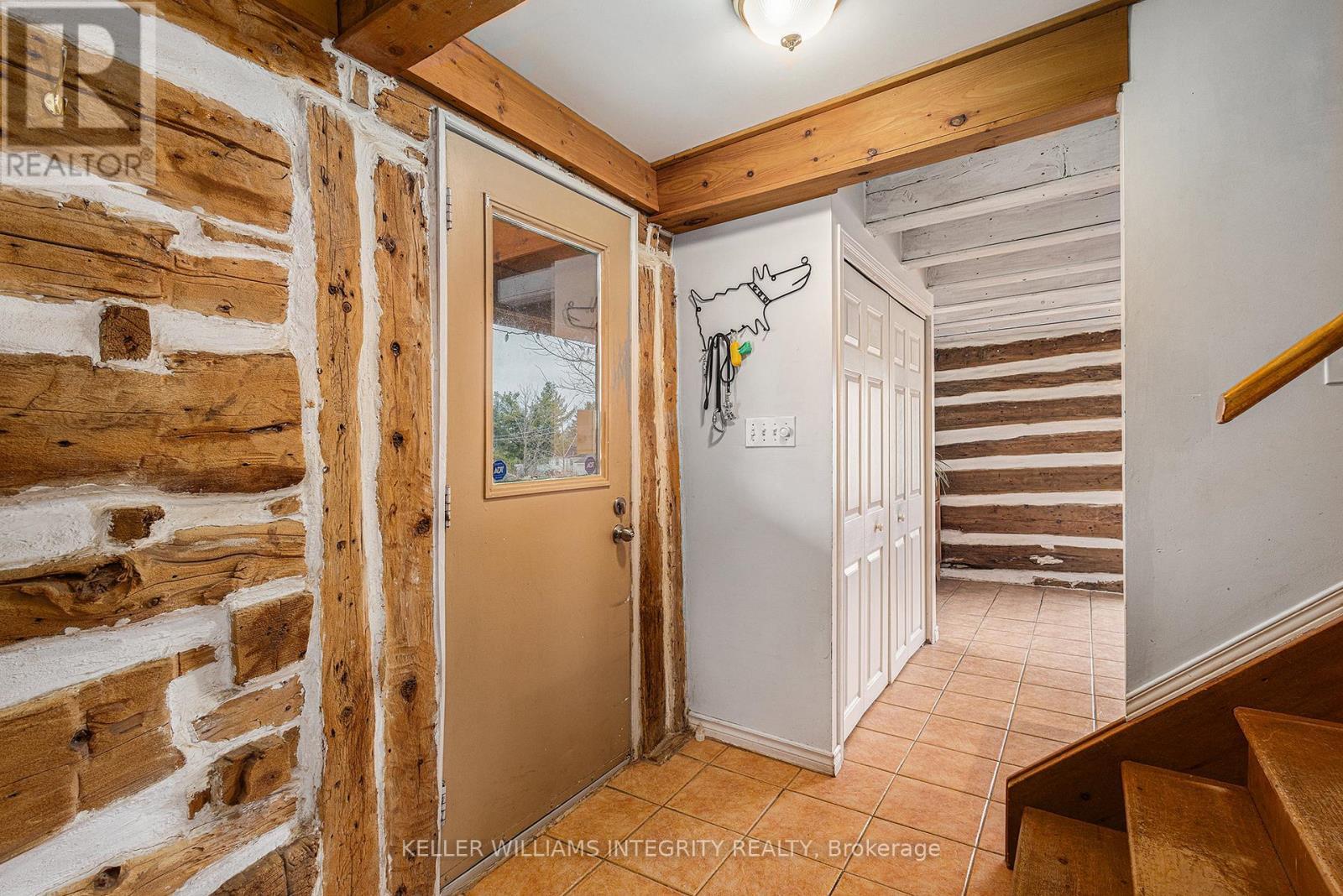 












359 CARLETON STREET

,
Carleton Place,




Ontario
K7C3C2

