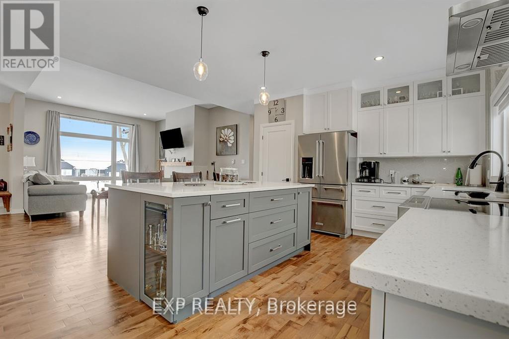 












4 TRACY LANE

,
Rideau Lakes,




Ontario
K7A4S5

