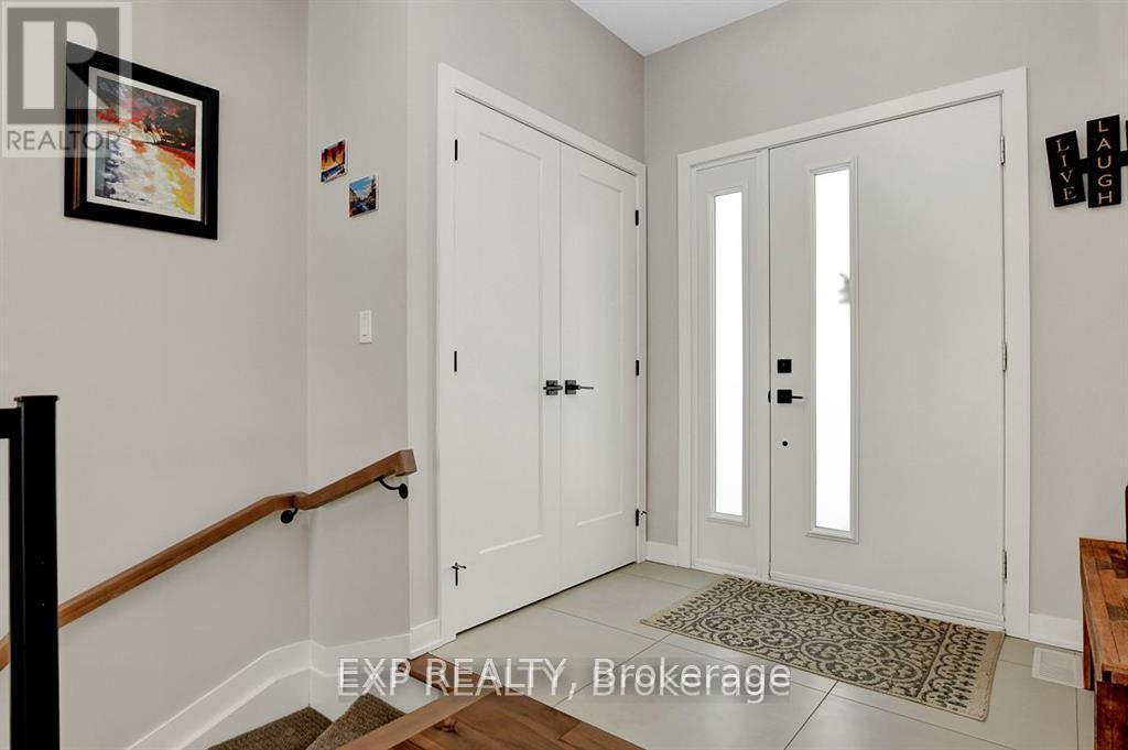 












4 TRACY LANE

,
Rideau Lakes,




Ontario
K7A4S5


