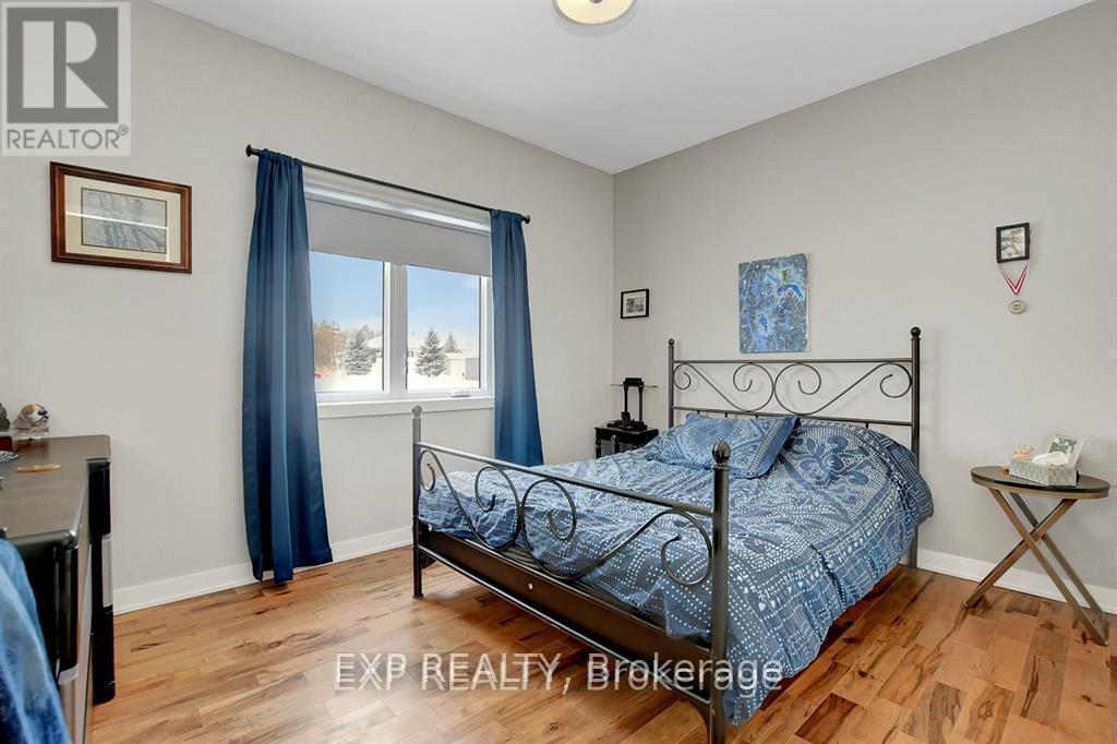 












4 TRACY LANE

,
Rideau Lakes,




Ontario
K7A4S5

