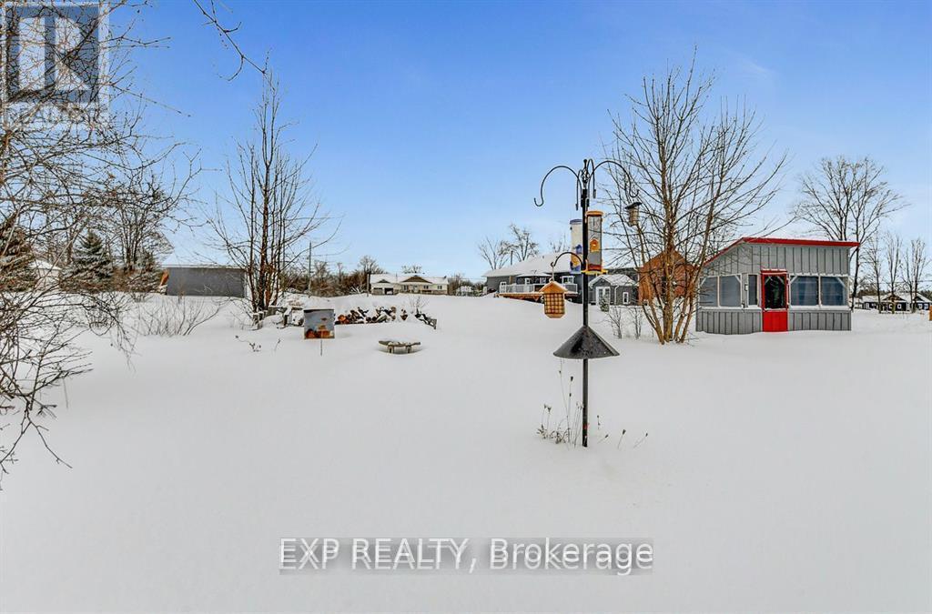 












4 TRACY LANE

,
Rideau Lakes,




Ontario
K7A4S5

